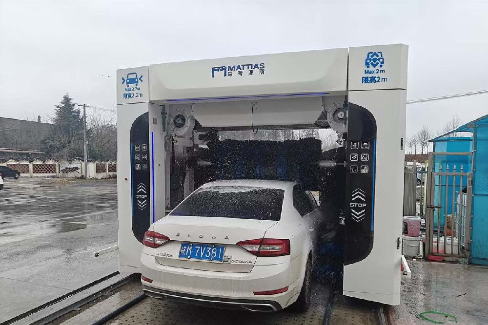 Case Study: Mattias M-LM535 5-Brush Rollover Car Wash Installation at Tianchang Transport Gas Station, Anhui