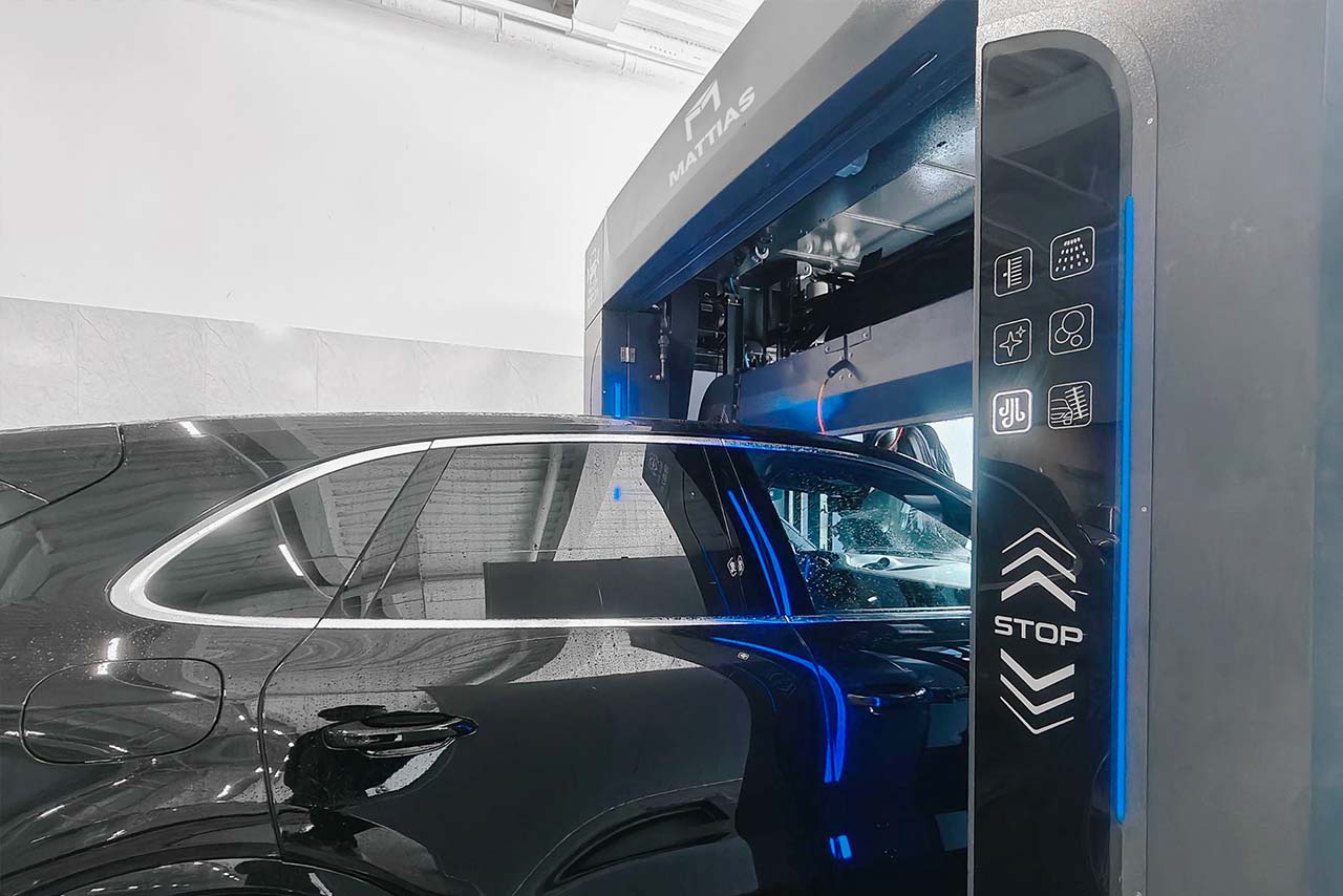 Luxury Fleet Care Mattias M-LM535 Rollover Installation at Porsche Center Foshan Nanhai 3.jpg